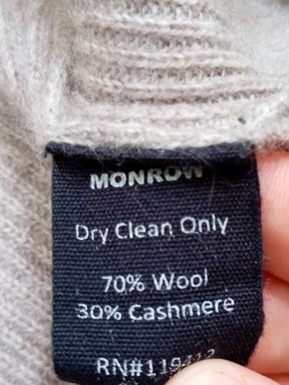 ๐ค Monrow taupe wool and cashmere wide-neck sweater - Picture 7 of 9